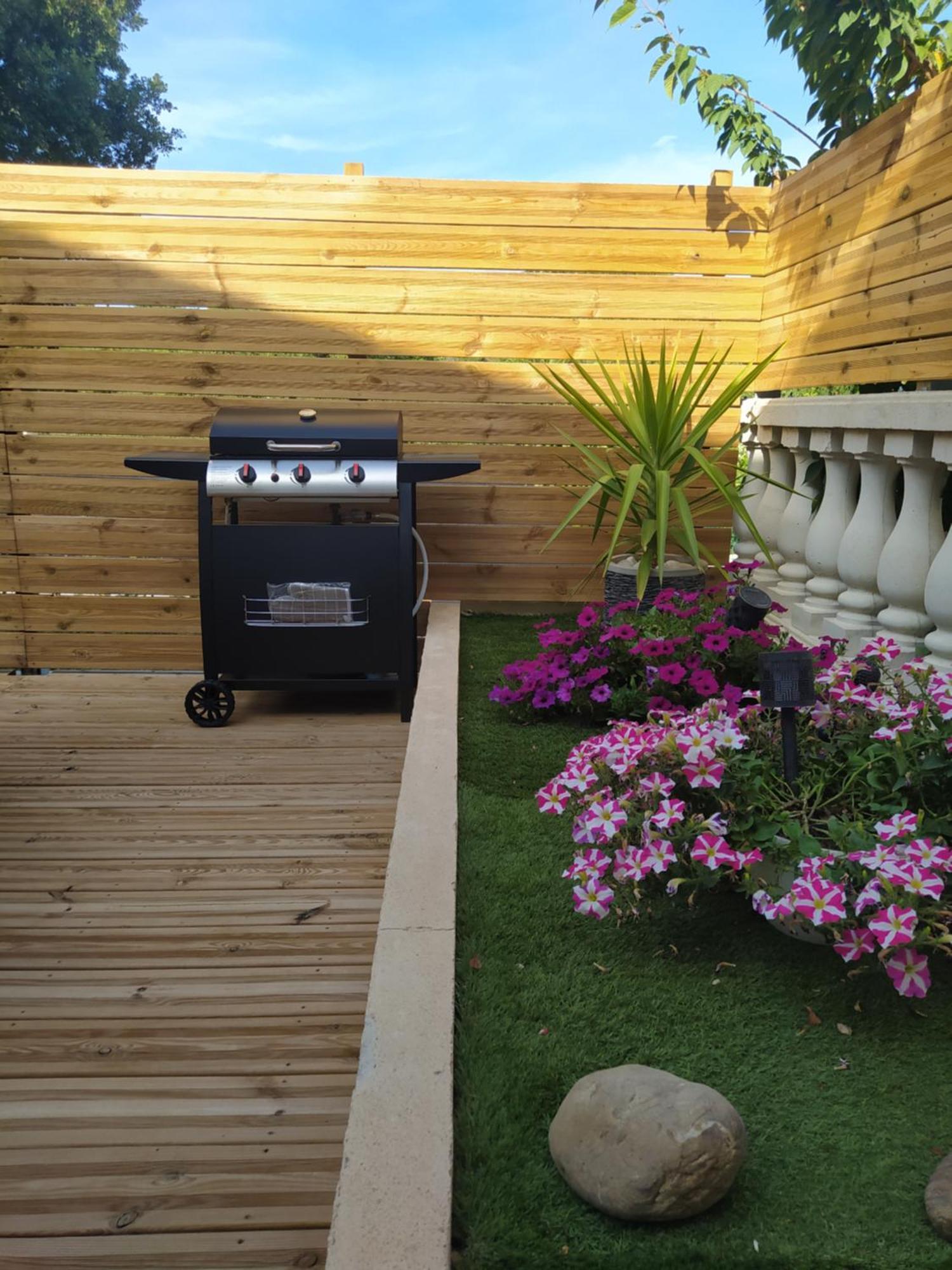 Studio Cosy Avec Terrasse Et Jacuzzi A Disposition De Mai A Aout Rians  外观 照片